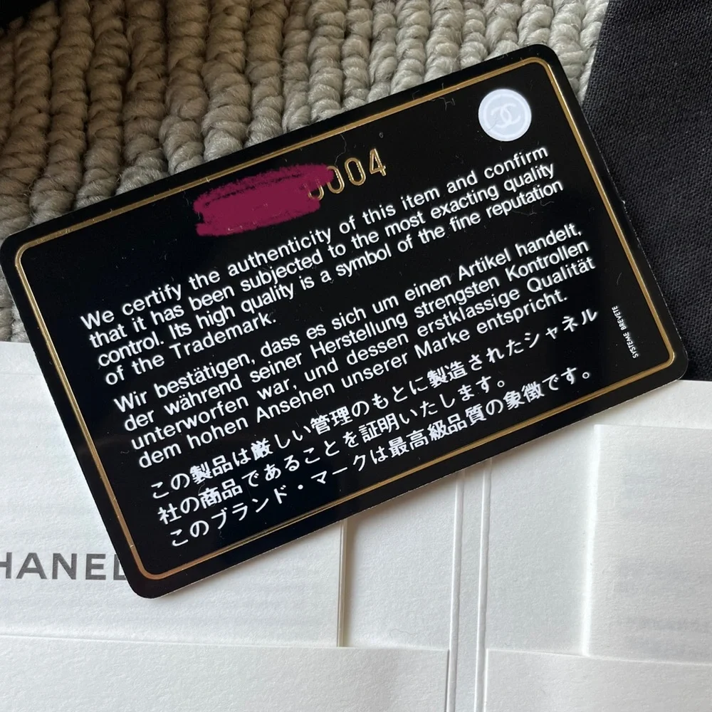 Chanel mini o case - Picture 3 of 8